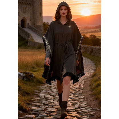 Women Medieval Hooded Cloak Shawl Scarf Renaissance Post-apocalyptic Fantasy Poncho Wrap Celtic Cape With Tassel Brooch Cosplay Costume For Party Daily Wear
