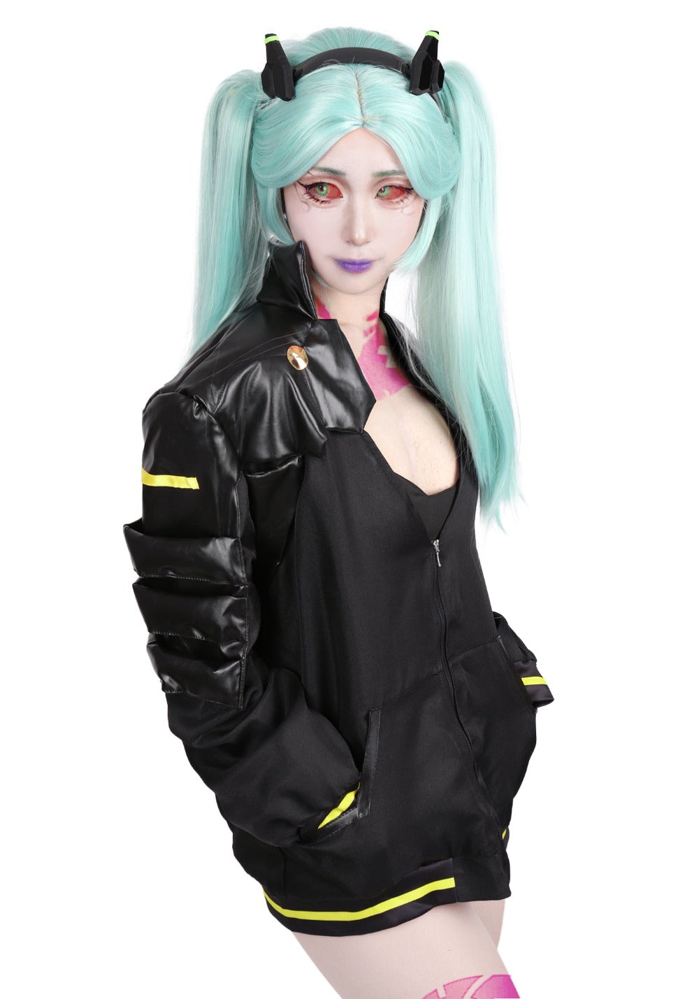 Cyberpunk: Edgerunners Cosplay Brings Back Rebecca